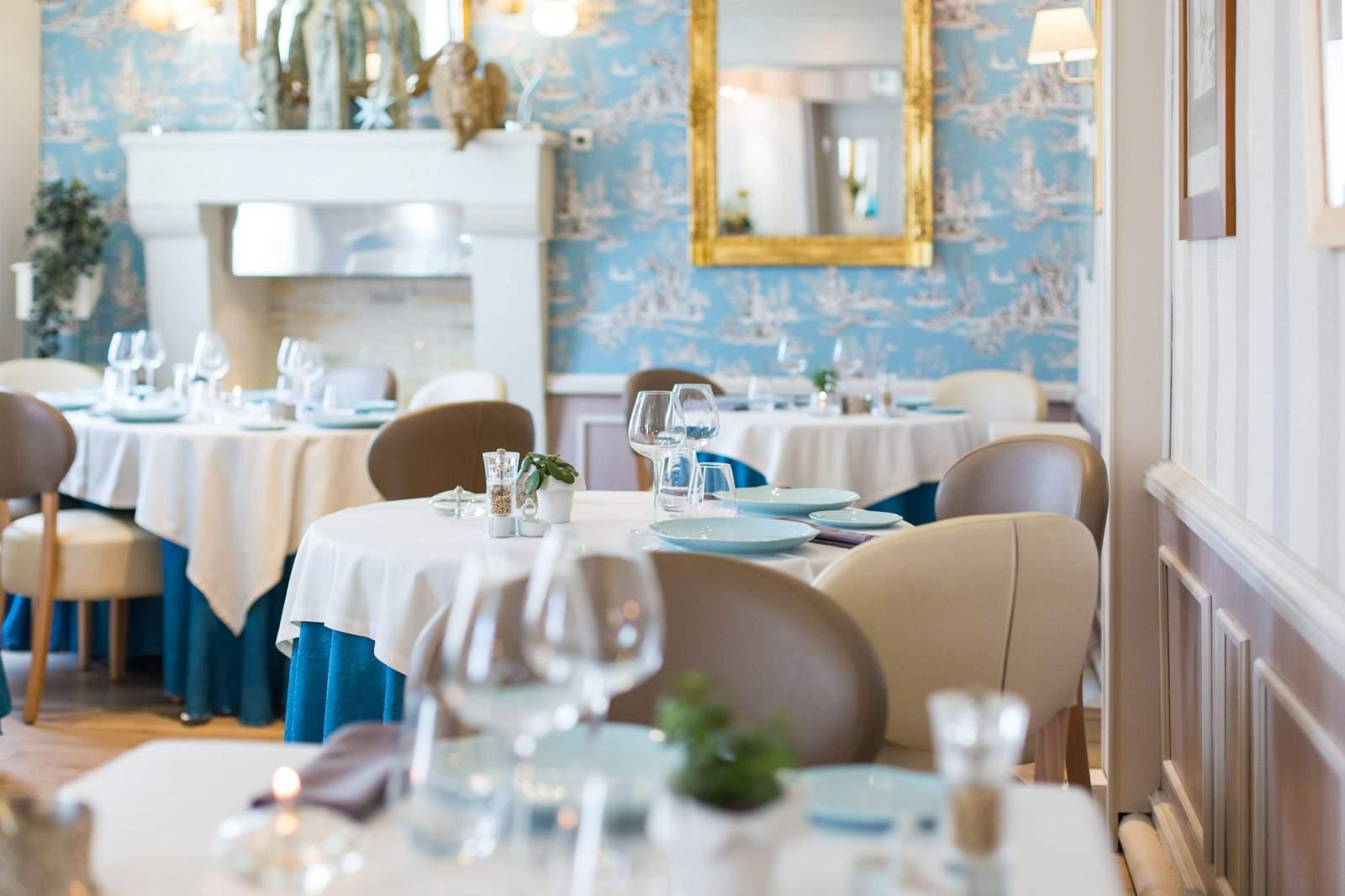 Logis Hotels Restaurant La Mere Hamard Semblancay Екстер'єр фото