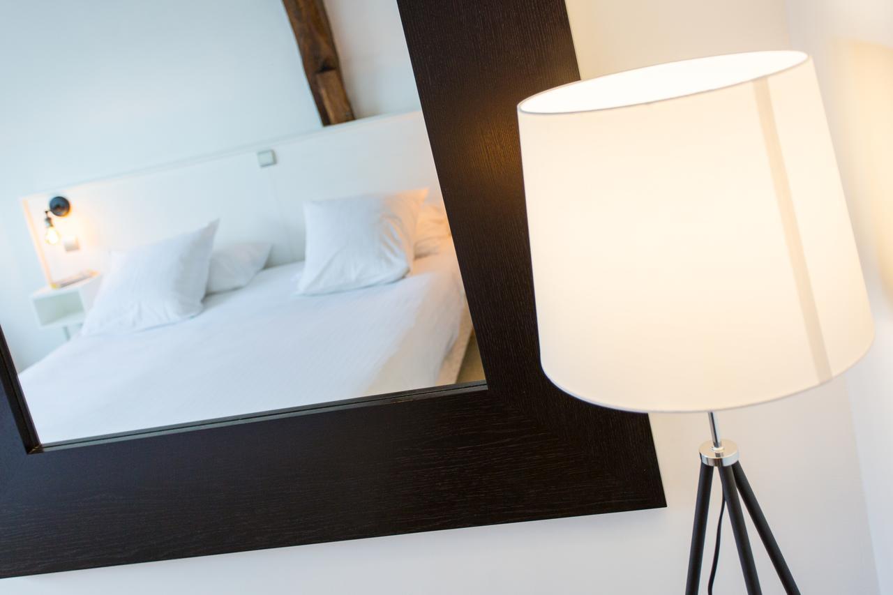 Logis Hotels Restaurant La Mere Hamard Semblancay Екстер'єр фото