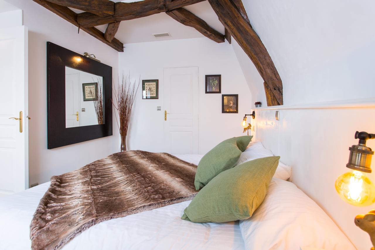 Logis Hotels Restaurant La Mere Hamard Semblancay Екстер'єр фото