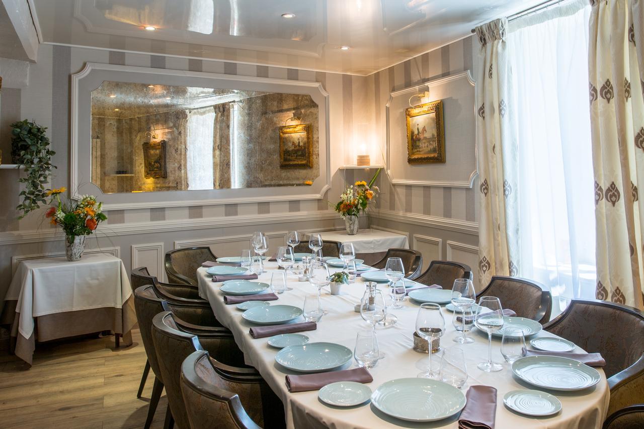 Logis Hotels Restaurant La Mere Hamard Semblancay Екстер'єр фото